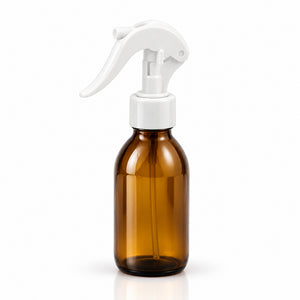 Braon staklena boca za sirup 100 ml, grlo 28 mm, sa belim trigger sprej raspršivačem - 441180, 448450 | Bazika