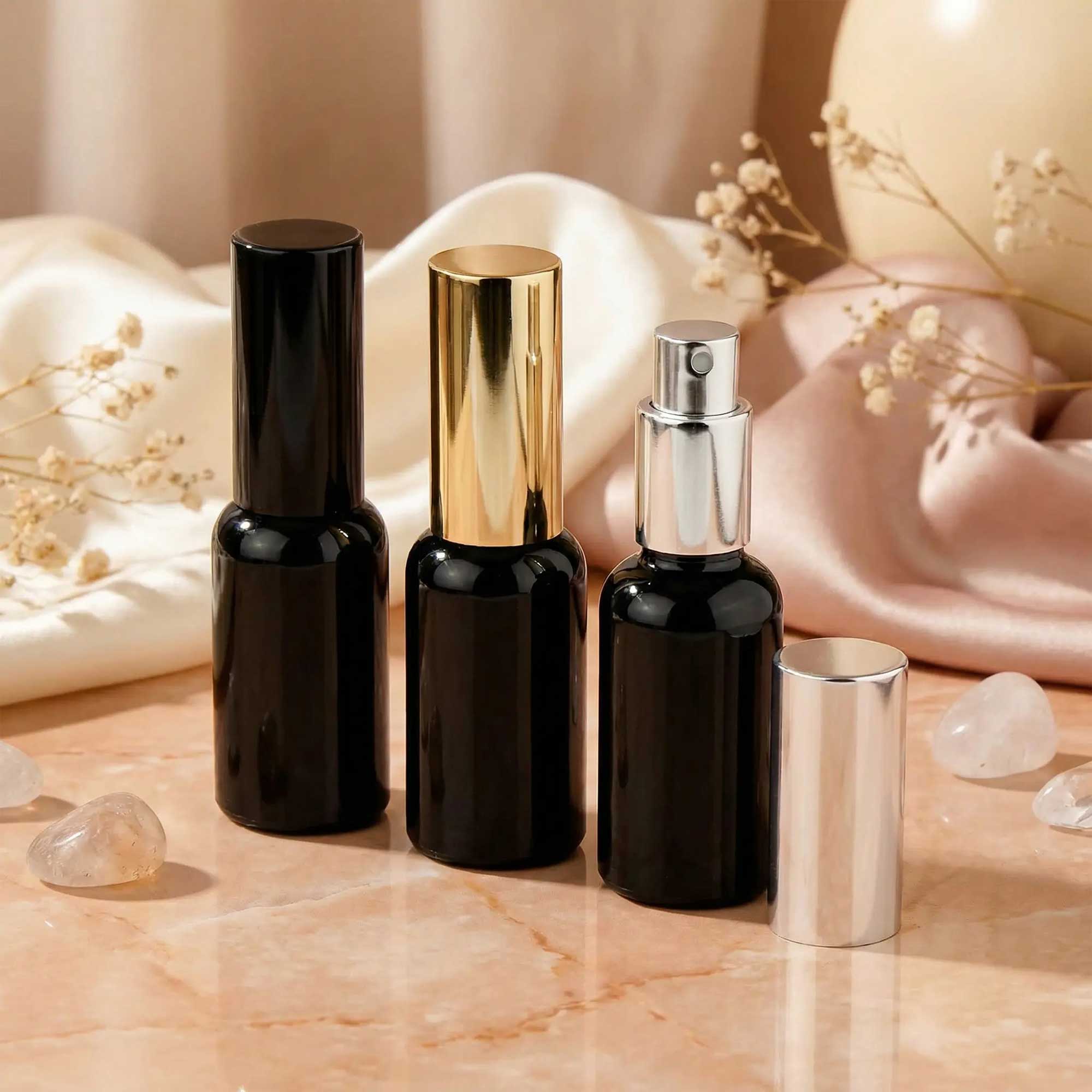 Staklena bočica 10-100ml, crna, sa aluminijumskim sprej raspršivačem - 411130/830 - 424200