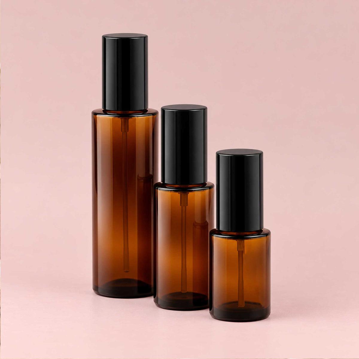 HERA staklena bočica 30-100ml, braon, sa crnim aluminijumskim sprej raspršivačem - 428110/210/410 - 429910