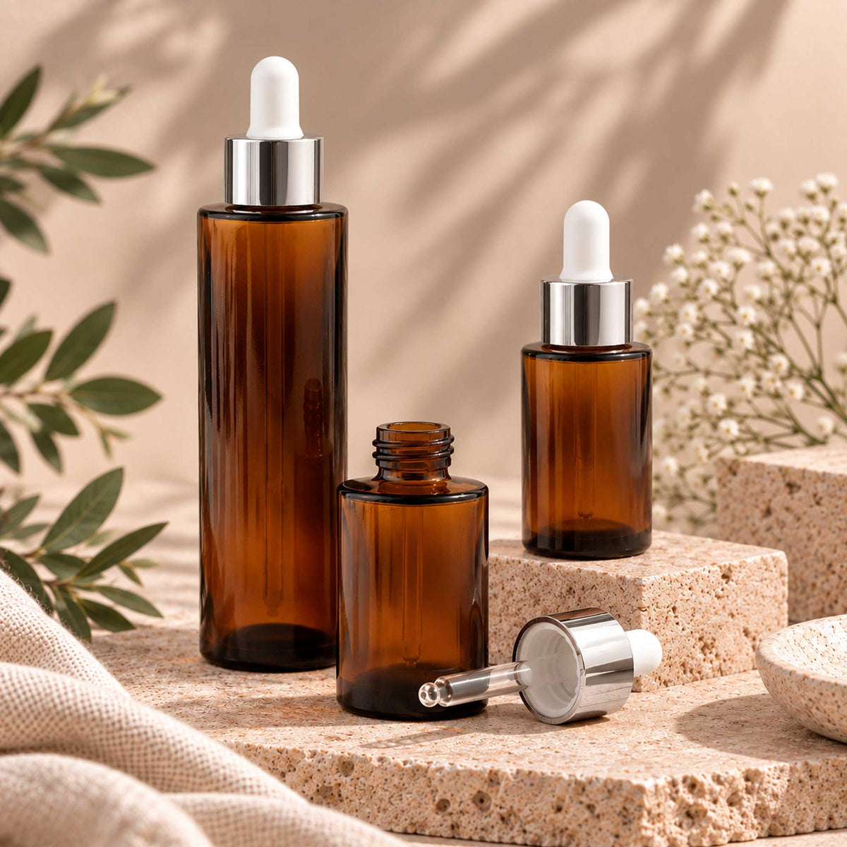 HERA staklena bočica 30-100ml, braon, sa srebrnom lux pipetom - 428110/210/410 - 429950/960