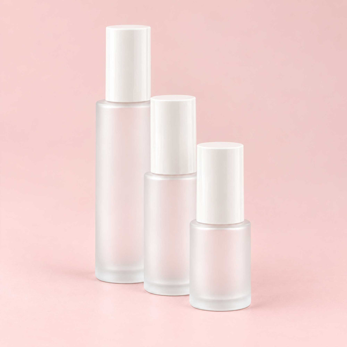 HERA staklena bočica 30-100ml, mat bela (frosted), sa belim aluminijumskim sprej raspršivačem - 428130/230/430 - 429910