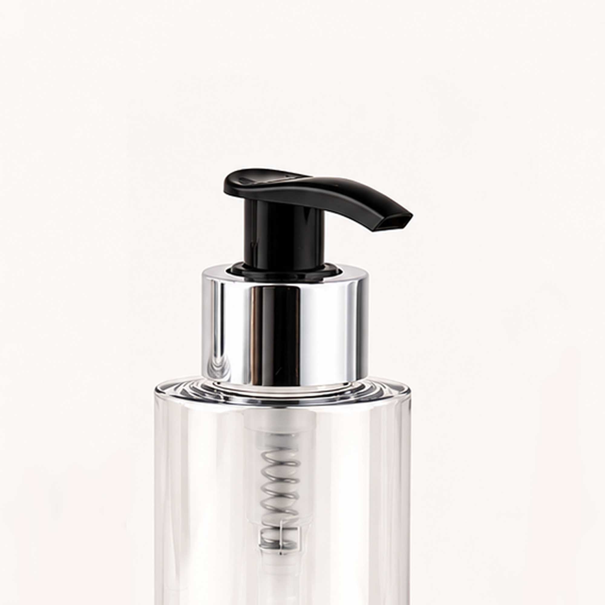 LIMA 28 PET boca 250/500ml, transparentna, pumpica - dozator (srebrni/zlatni aluminijum prsten) - 443400 - 443550 - 448550 - 448560 - 448565