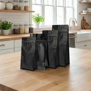 crna kraft doypack kesa sa ventilom i zip zatvaračem za kafu