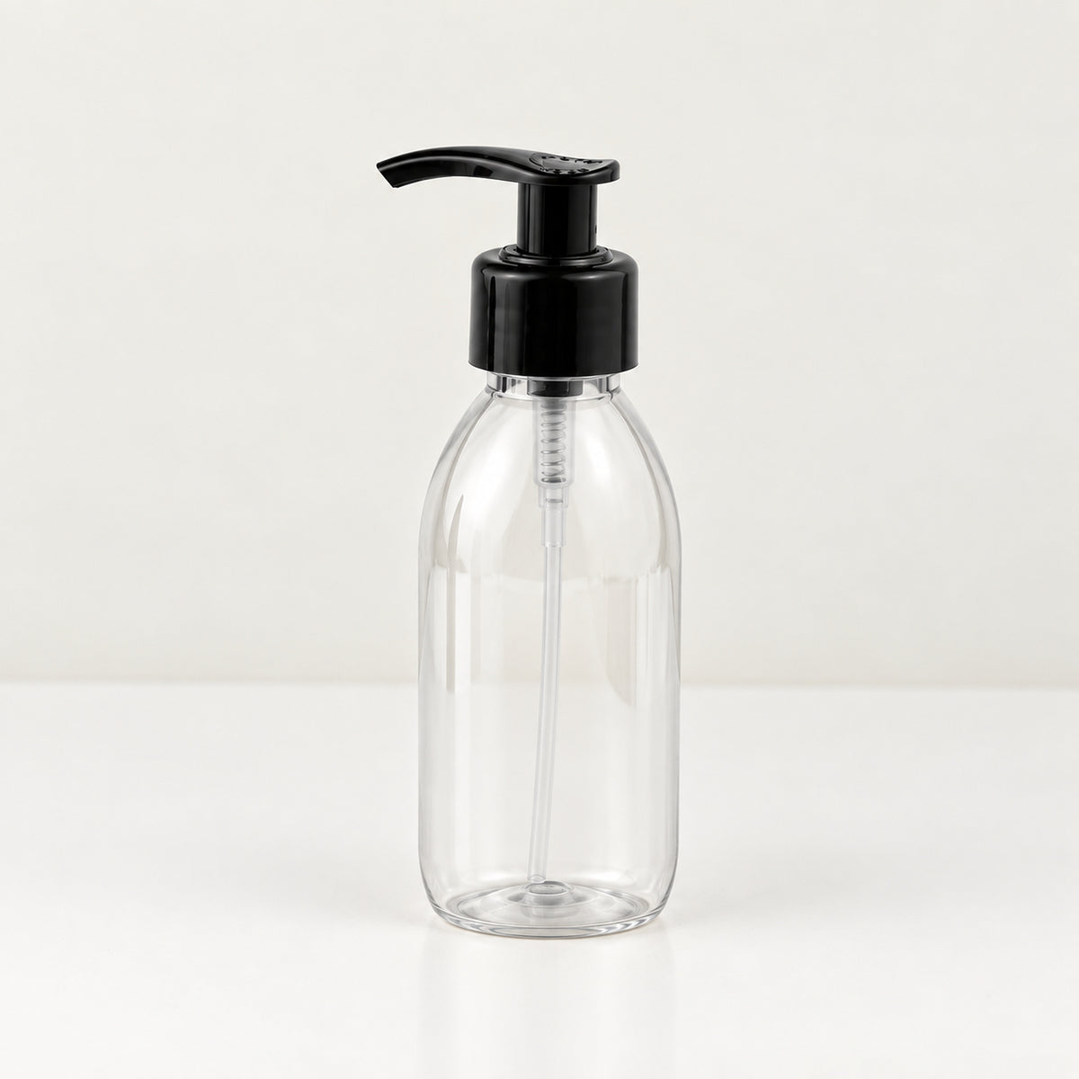 Transparentna PET boca za sirup sa crnom pumpicom dozatorom A 28/410, crni prsten - 448505 | Bazika