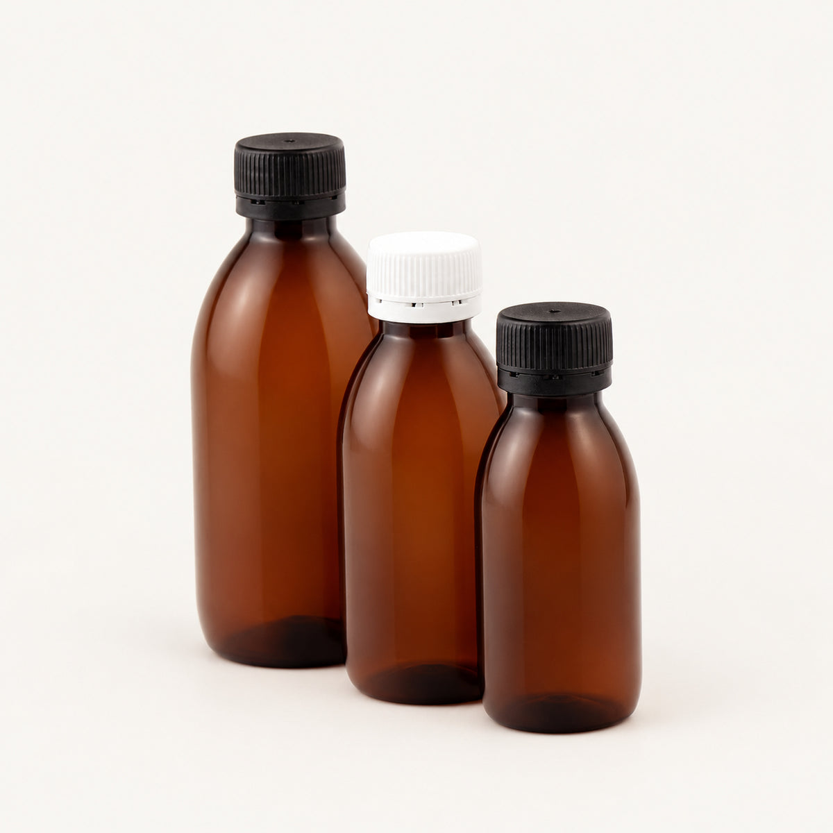 Braon PET boce za sirup 100, 150 i 250 ml sa crnim i belim poklopcima - 442300, 443100, 443200, 448100, 448110 | Bazika